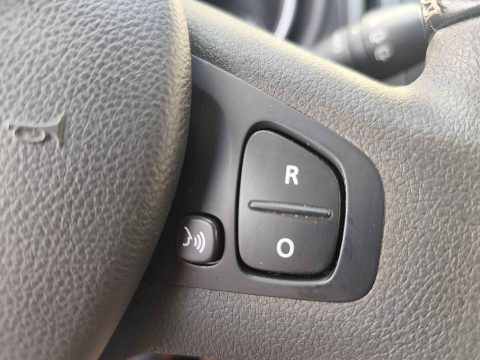 Opel Vivaro 1.6CDTi  9míst