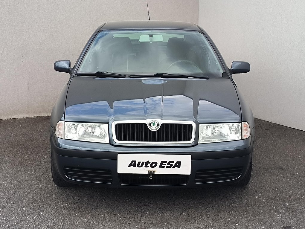 Škoda Octavia 1.6 MPi Tour