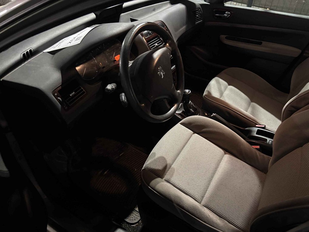 Peugeot 307 1.6 16 V 