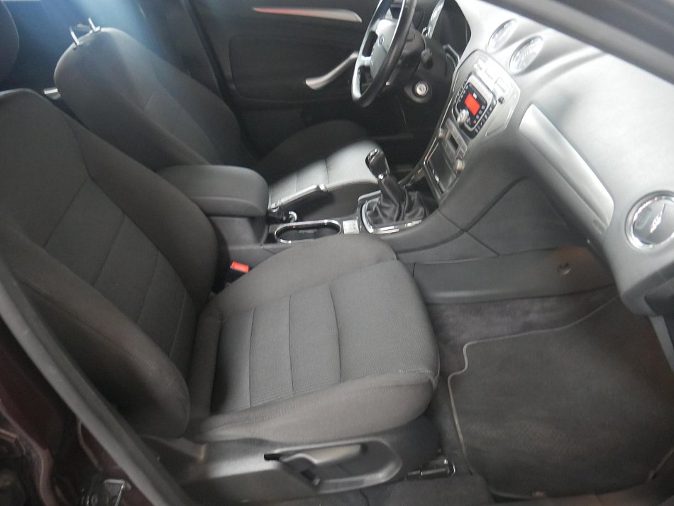 Ford Mondeo 2.0 i 