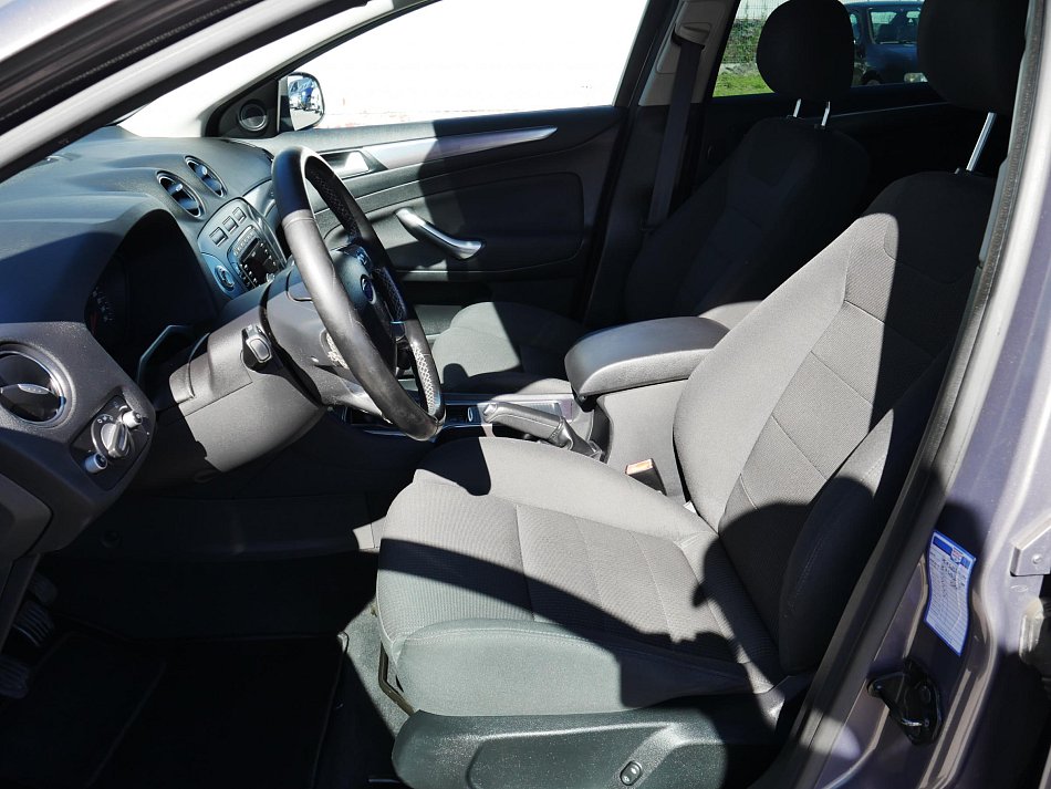 Ford Mondeo 2.0 TDCi 