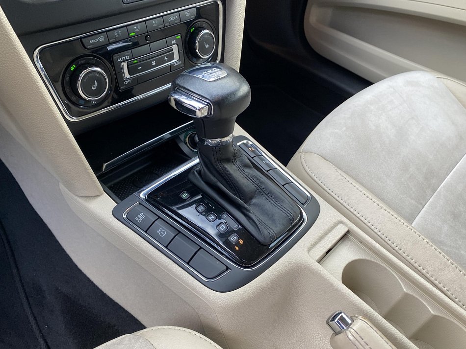 Škoda Superb II 3.6 Elegance 4x4