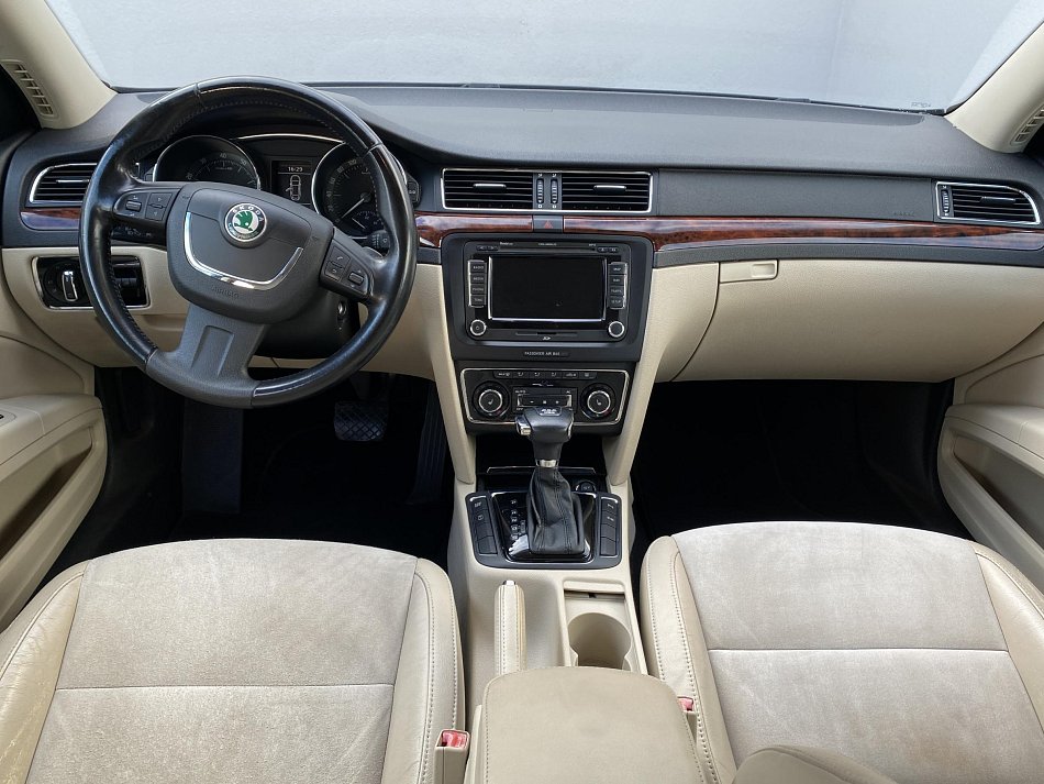 Škoda Superb II 3.6 Elegance 4x4