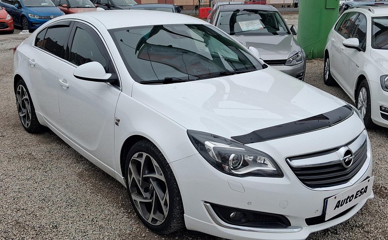 Opel Insignia 2.0CDTi 