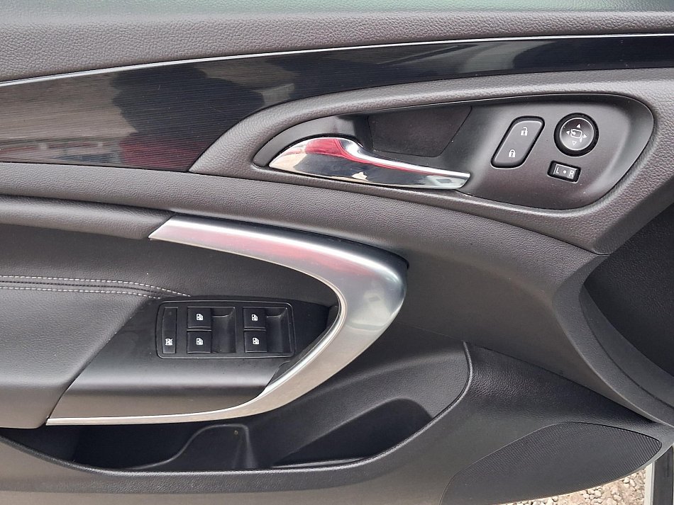 Opel Insignia 2.0CDTi 