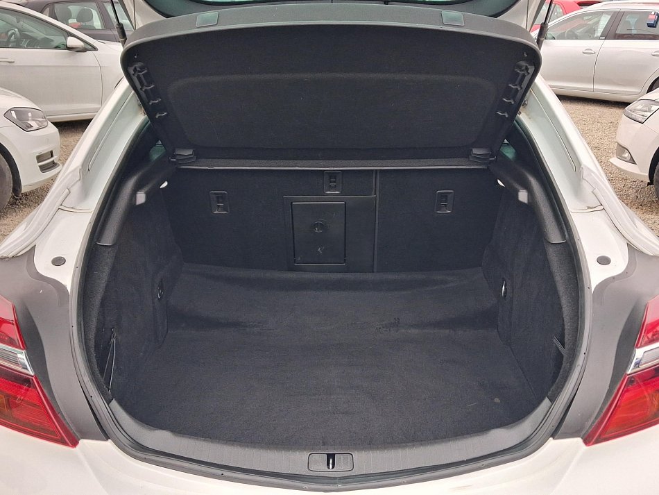 Opel Insignia 2.0CDTi 