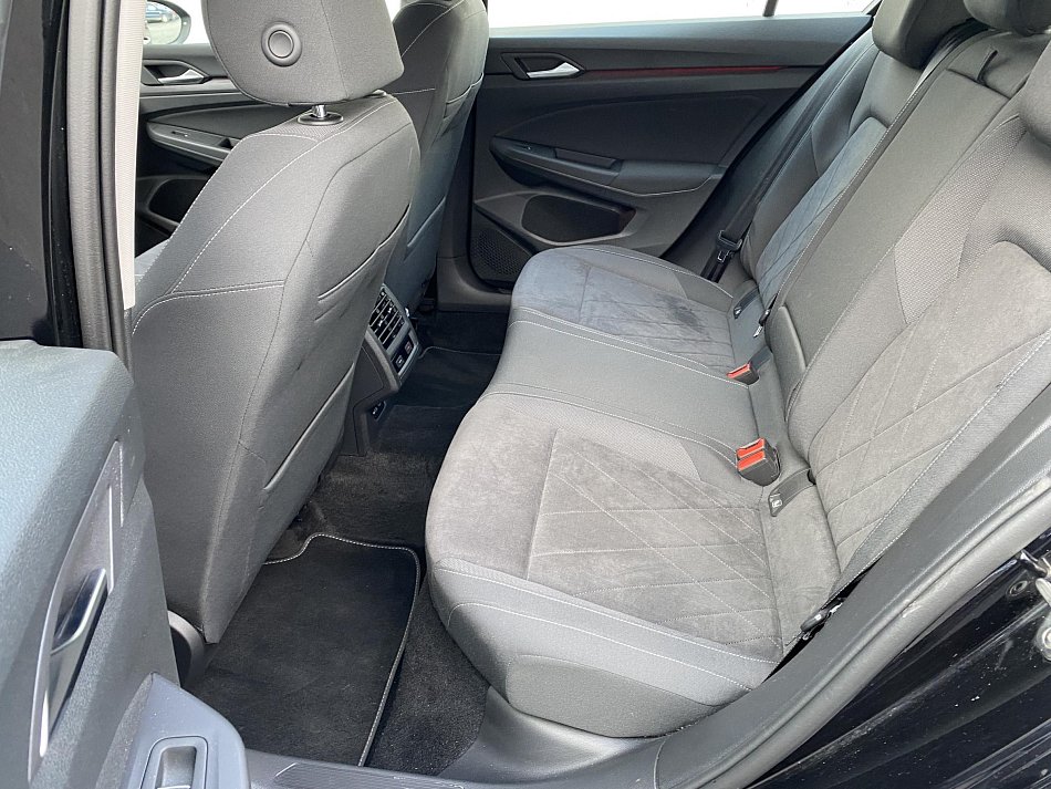 Volkswagen Golf 1.5 TSi Style