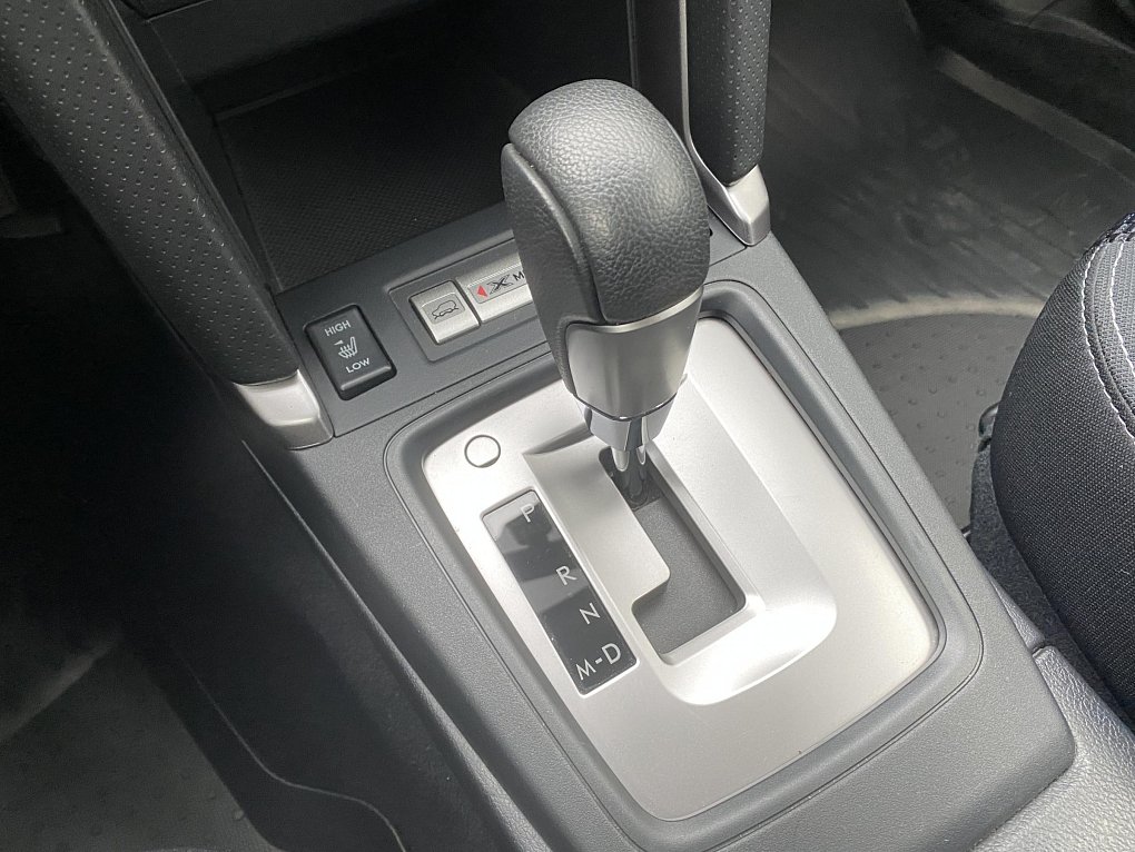 Subaru Forester 2.0 i  AWD