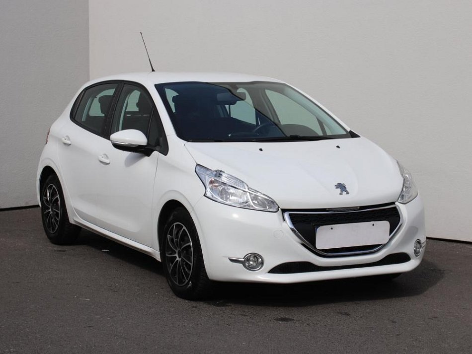 Peugeot 208 1.2 PT 