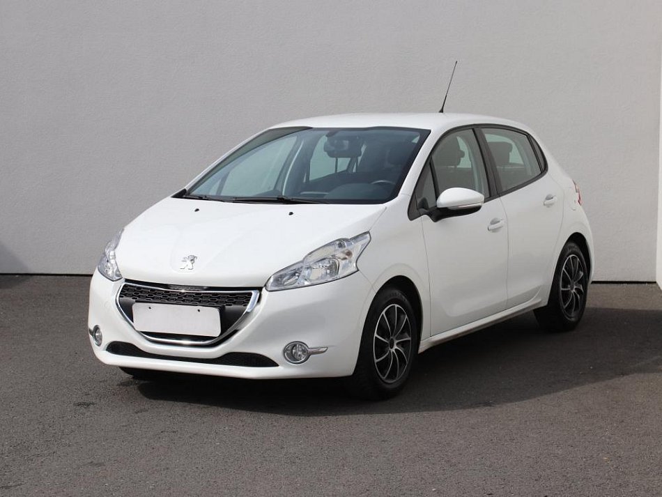 Peugeot 208 1.2 PT 