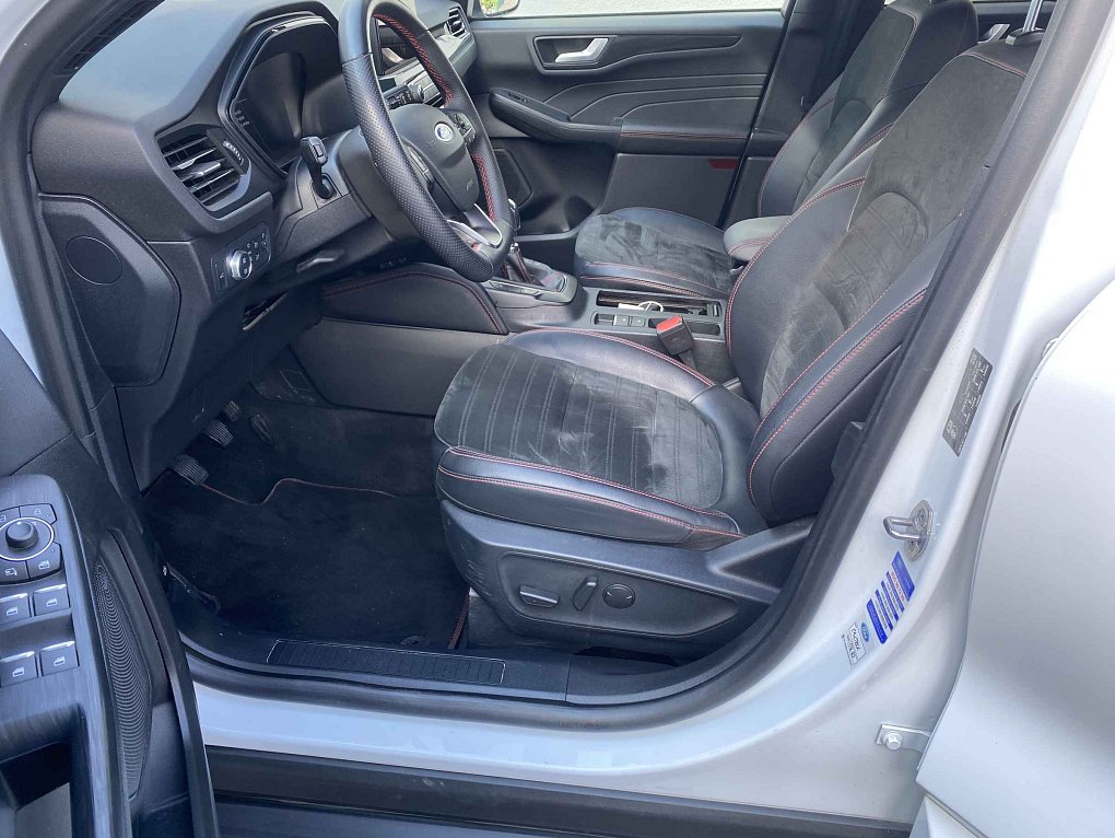 Ford Kuga 1.5 EB ST-Line