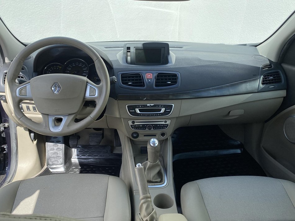 Renault Fluence 1.6i 