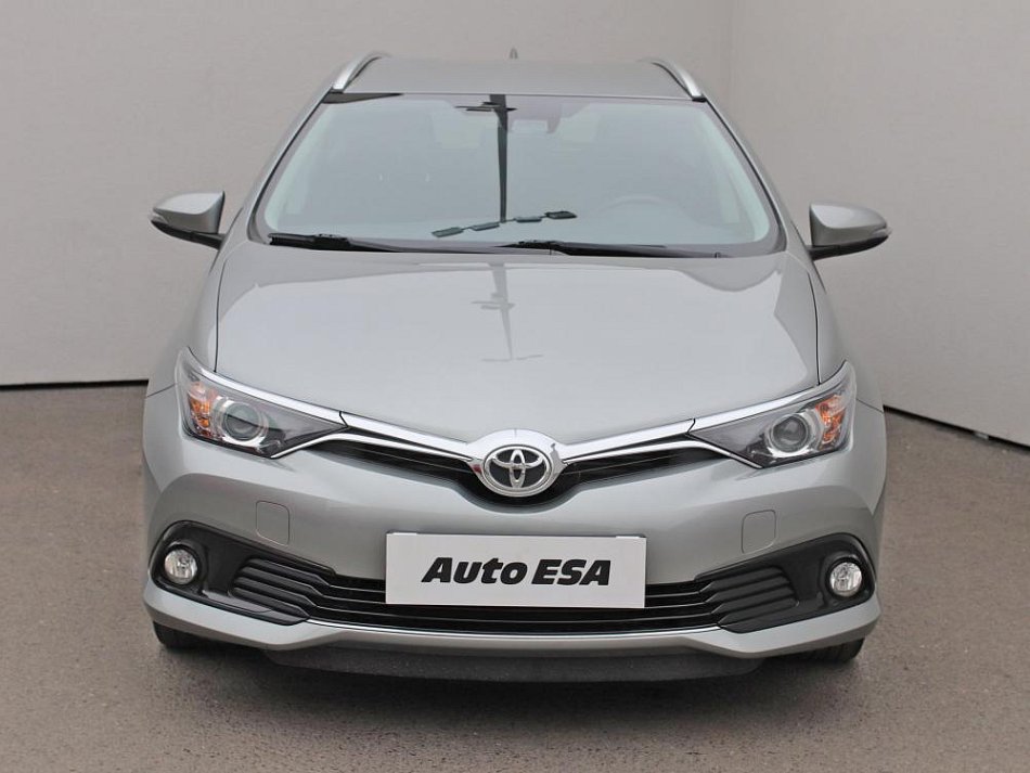 Toyota Auris 1.2 i 