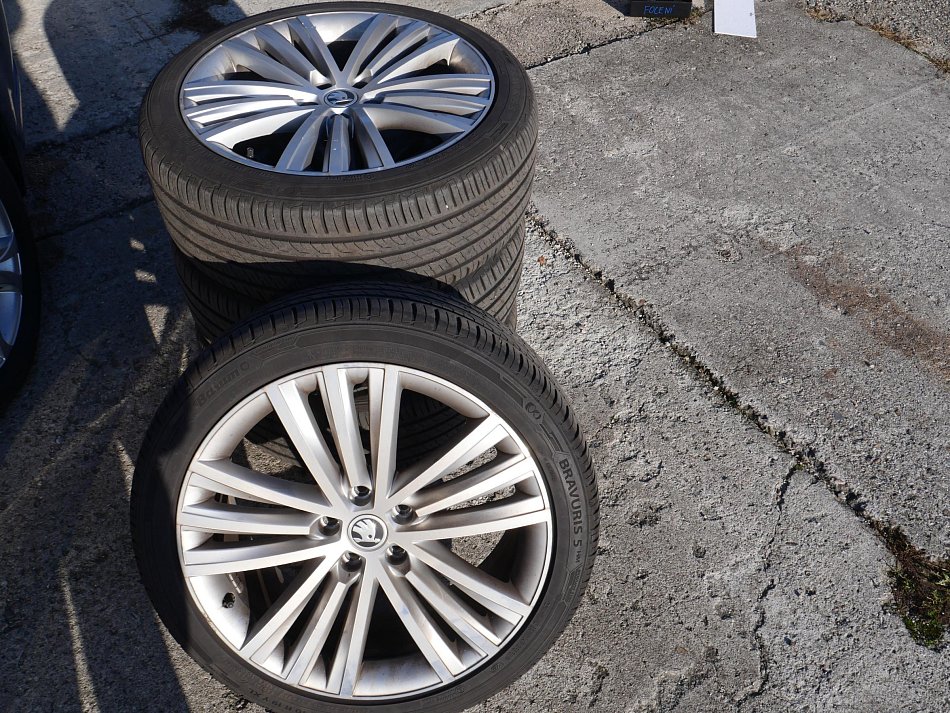 Škoda Superb III 2.0 TDI Style