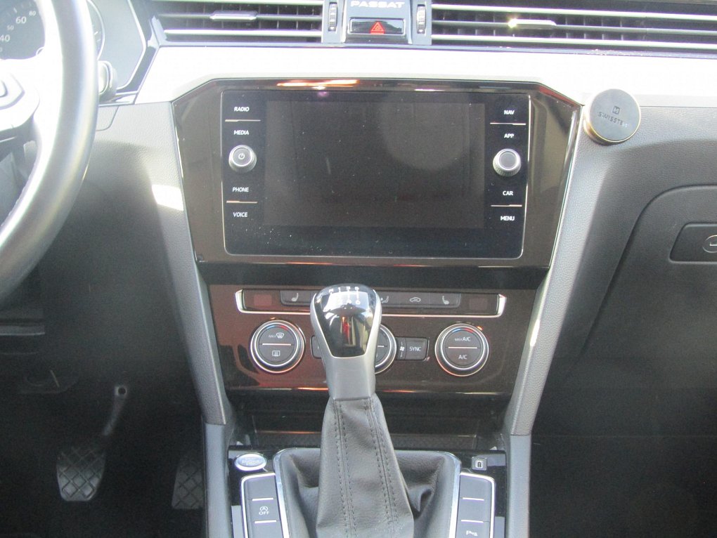 Volkswagen Passat 2.0TDi 