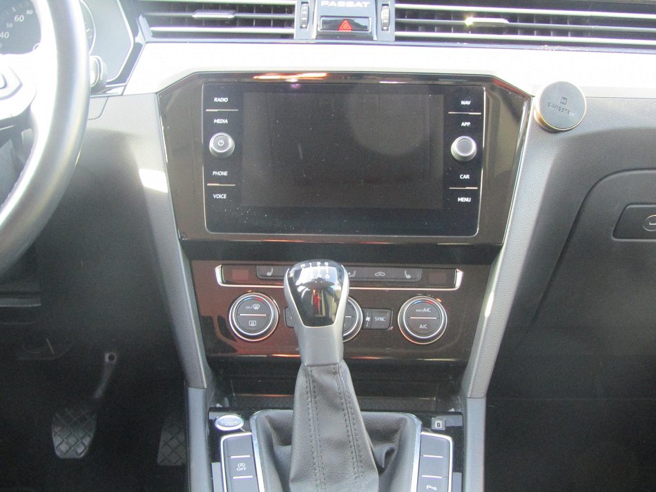 Volkswagen Passat 2.0TDi 