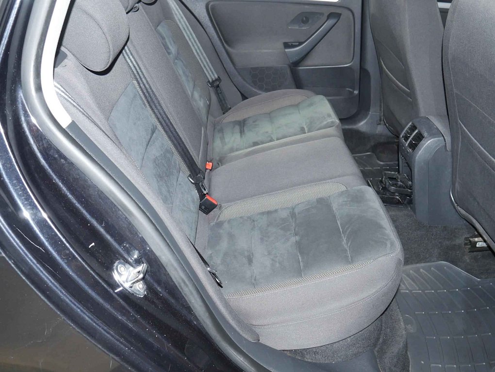 Volkswagen Golf 1.6.TDi  4x4