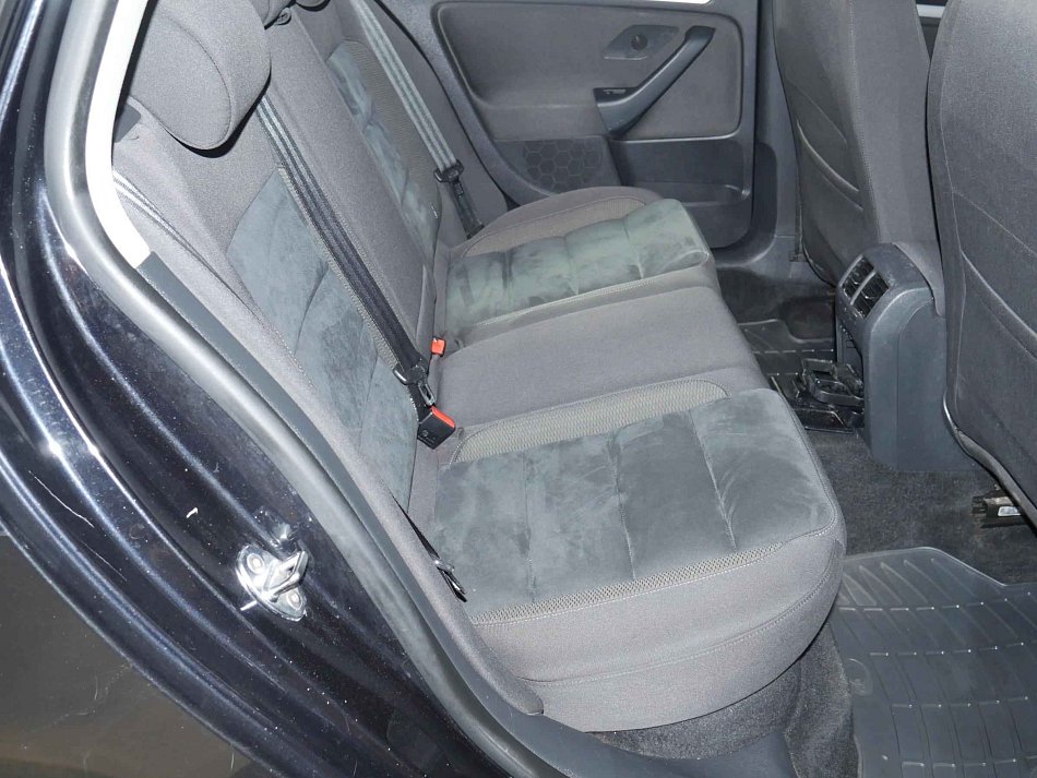 Volkswagen Golf 1.6.TDi  4x4