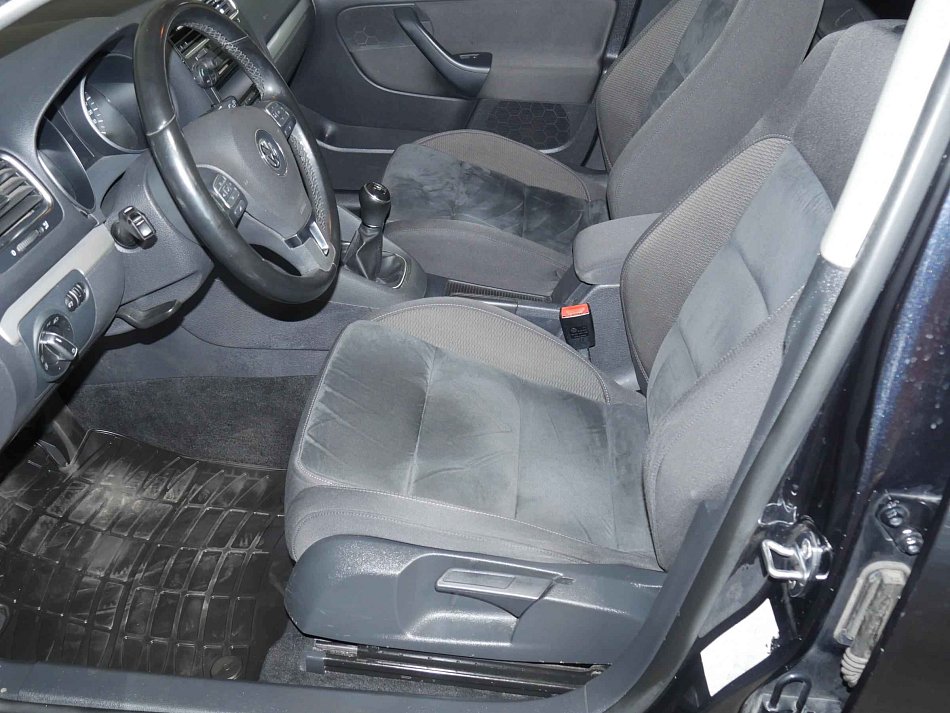 Volkswagen Golf 1.6.TDi  4x4