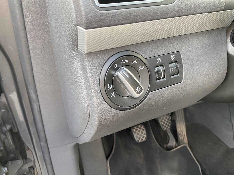 Volkswagen Touran 2.0 TDi Life