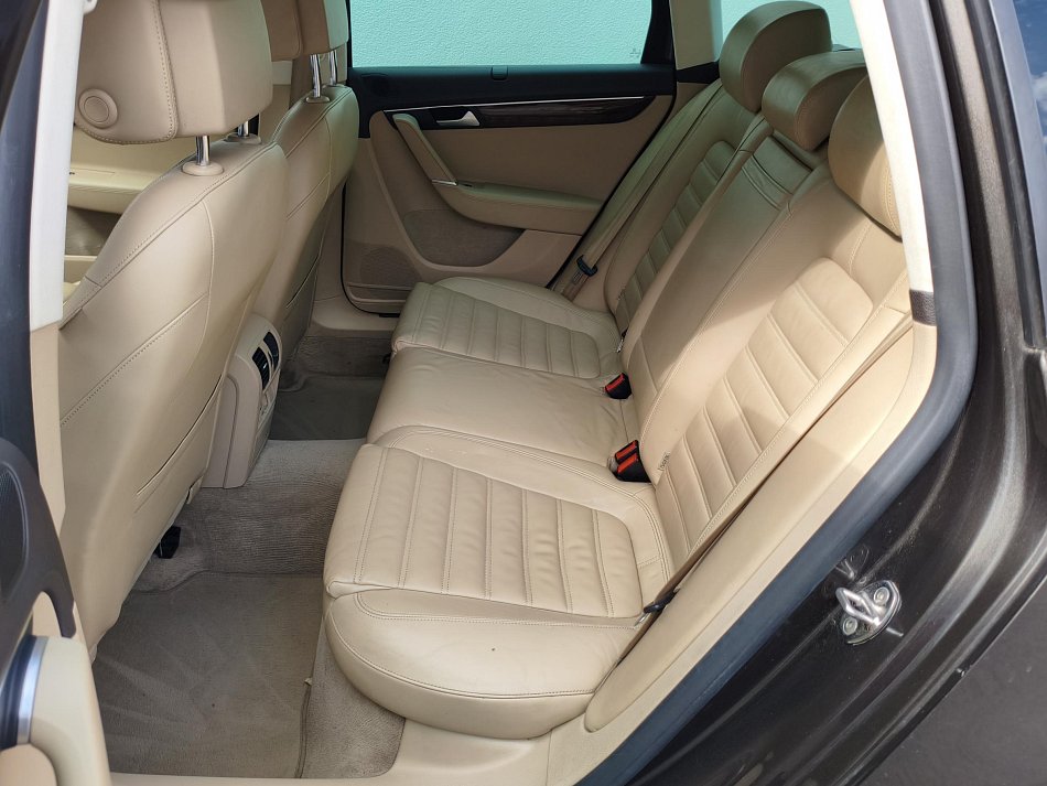 Volkswagen Passat 2.0 TSi Highline