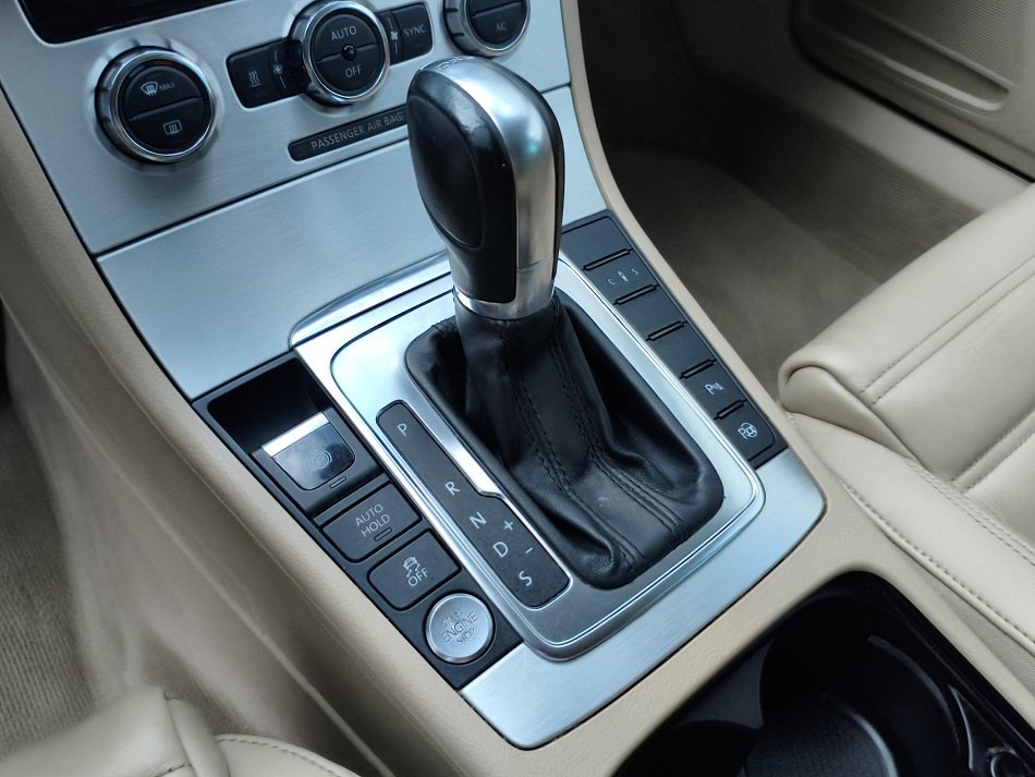 Volkswagen Passat 2.0 TSi Highline