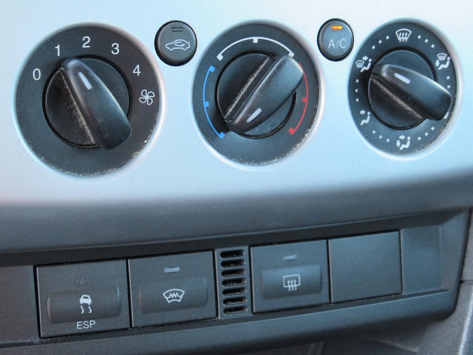 Ford Focus 1.4i 