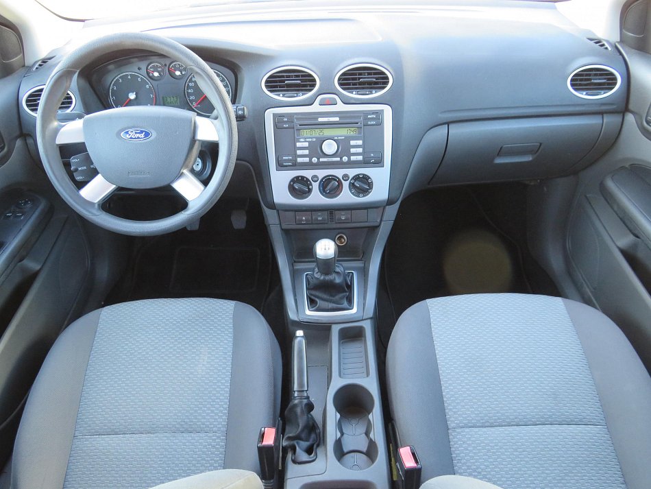 Ford Focus 1.4i 