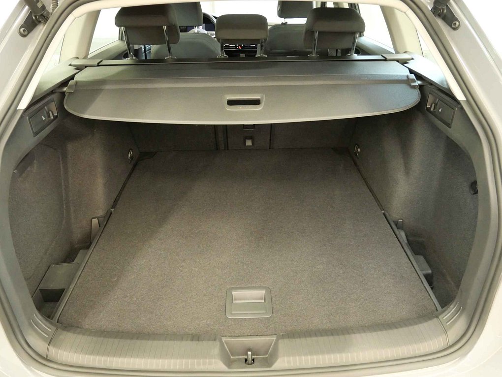 Volkswagen Golf 1.5 eTSi Style
