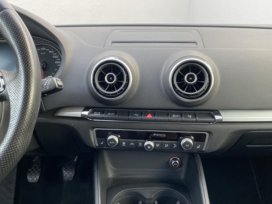 Audi A3 1.8 TFSI S-line