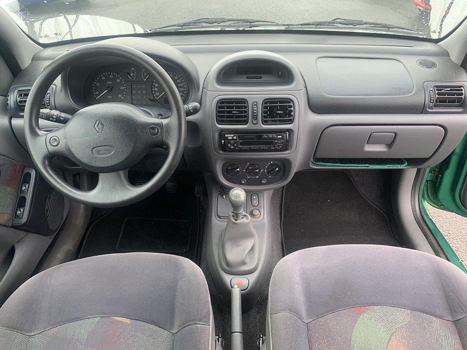 Renault Clio 1.2i 