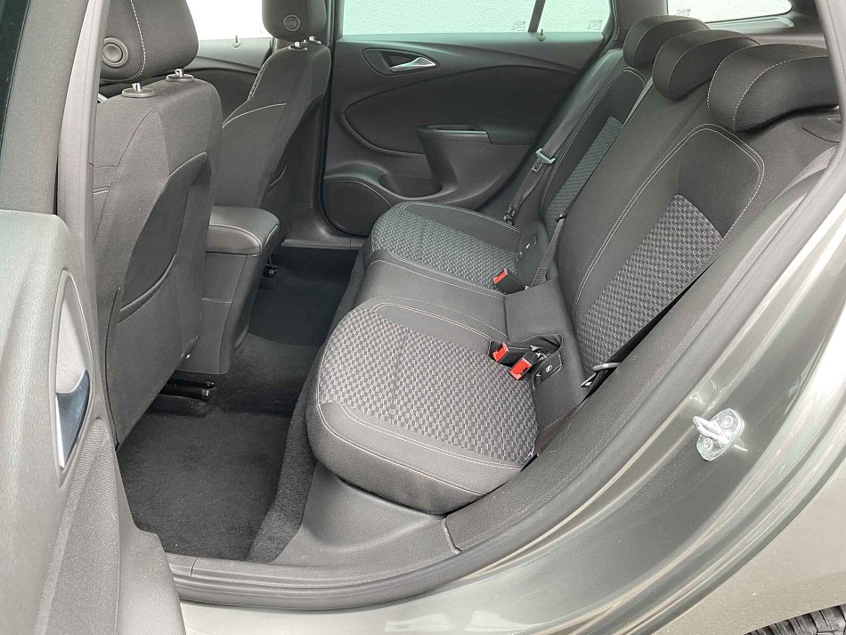 Opel Astra 1.4 T Dynamic