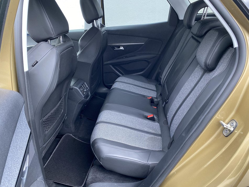 Peugeot 3008 1.6 HDi Allure