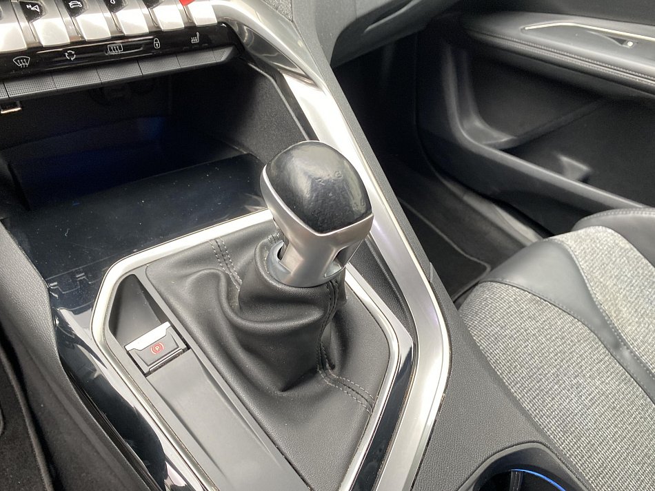 Peugeot 3008 1.6 HDi Allure