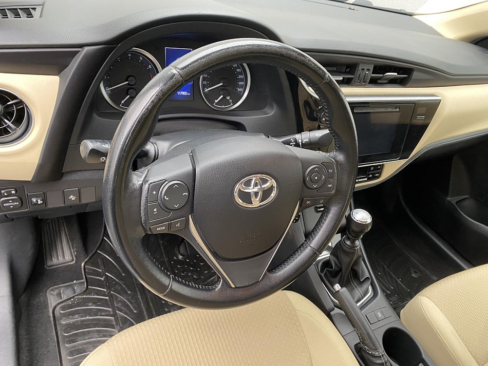 Toyota Corolla 1.6VVT-i 