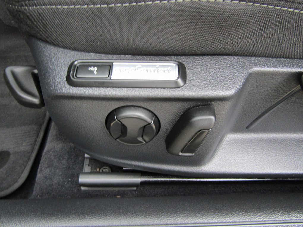 Volkswagen Passat 1.6 TDi 