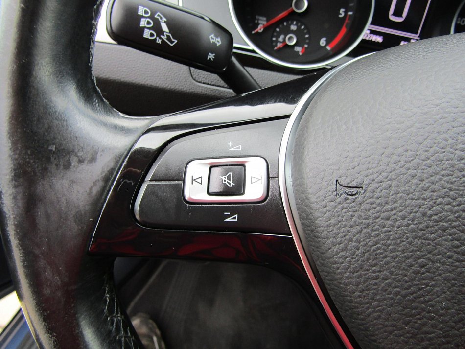 Volkswagen Passat 1.6 TDi 