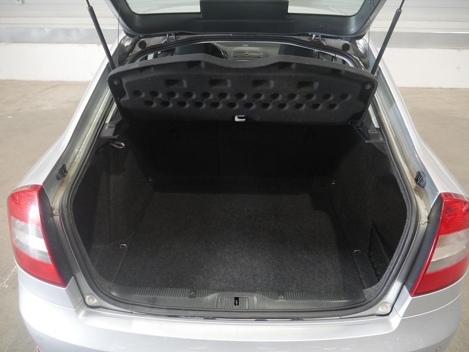 Škoda Octavia II 2.0TDi 