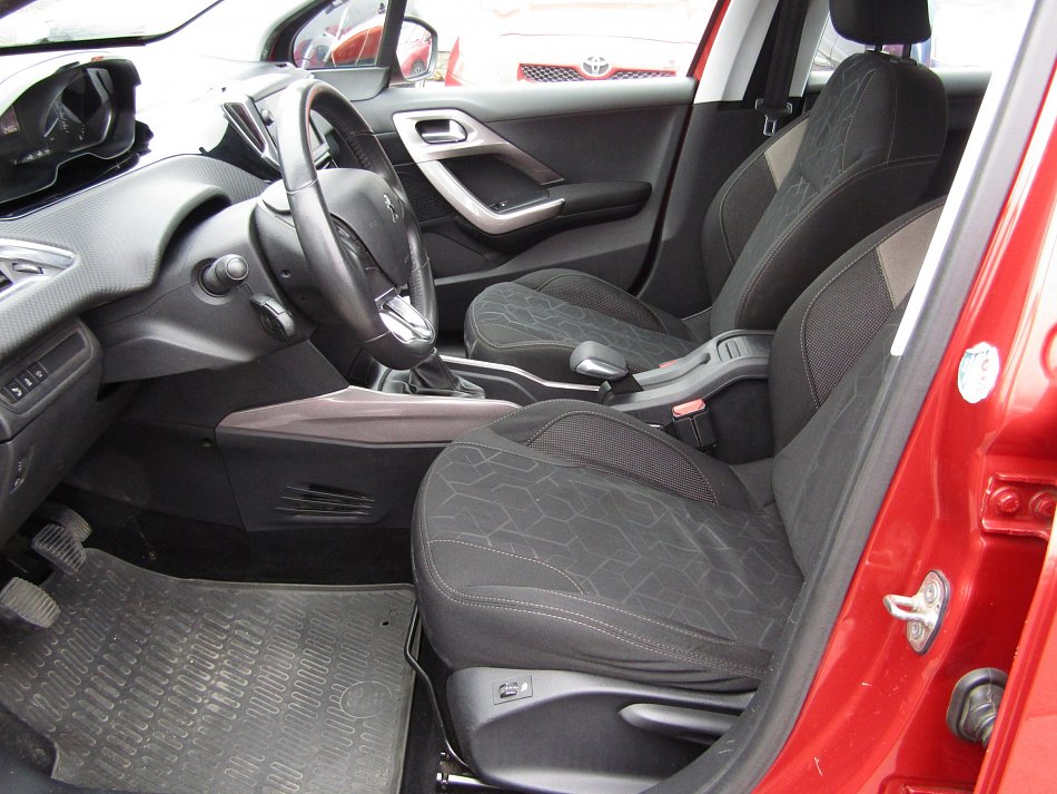 Peugeot 2008 1.2 PT Active