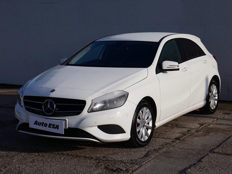 Mercedes-Benz Třída A 1.6i  A180