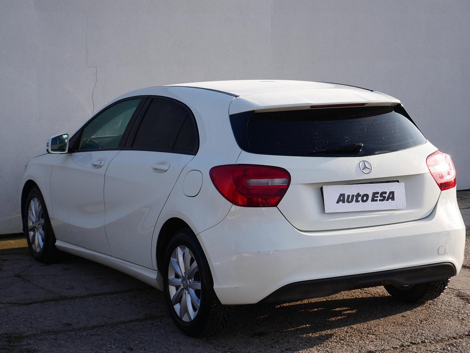 Mercedes-Benz Třída A 1.6i  A180
