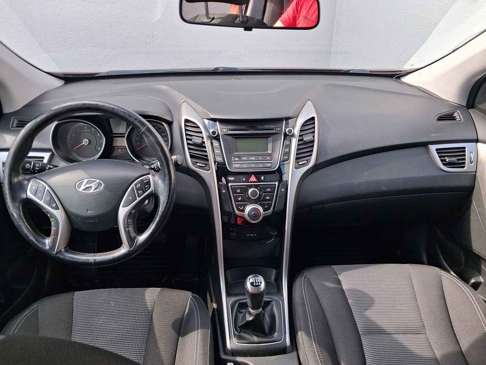 Hyundai I30 1.6i 