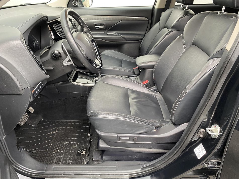 Mitsubishi Outlander 2.0 MIVEC Instyle AWD