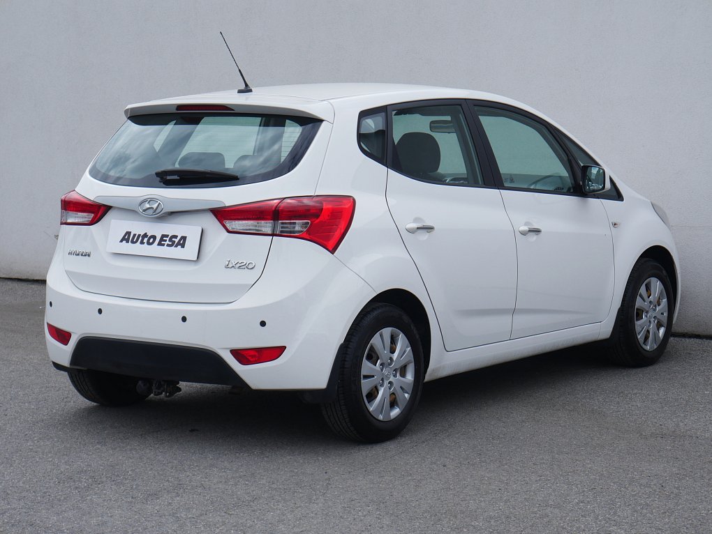Hyundai Ix20 1.4i 