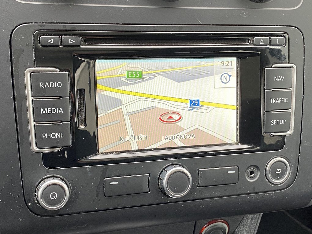 Volkswagen Touran 1.6 TDi Highline