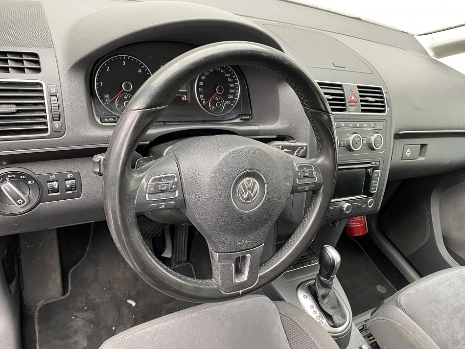 Volkswagen Touran 1.6 TDi Highline
