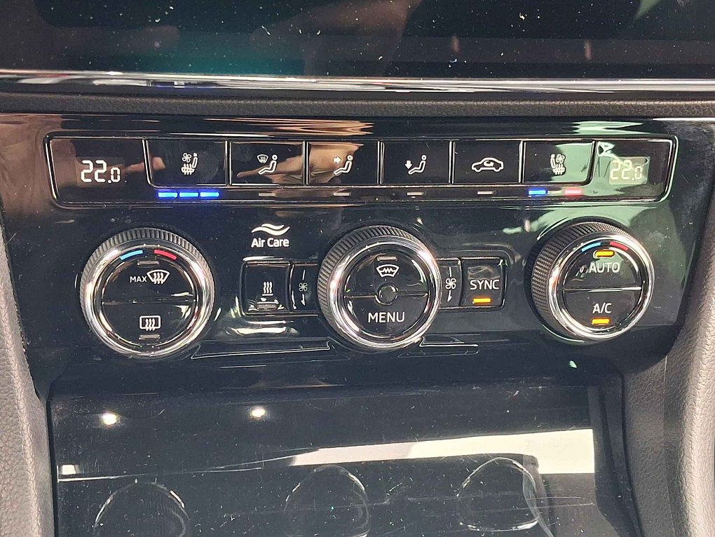 Škoda Superb III 2.0TSi L&K 4x4