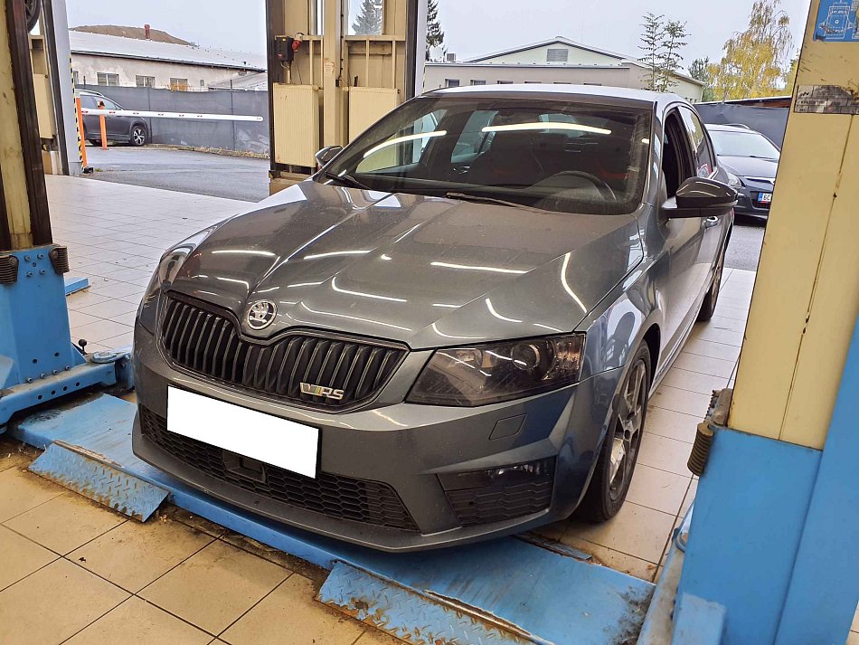 Škoda Octavia III 2.0 TDi RS