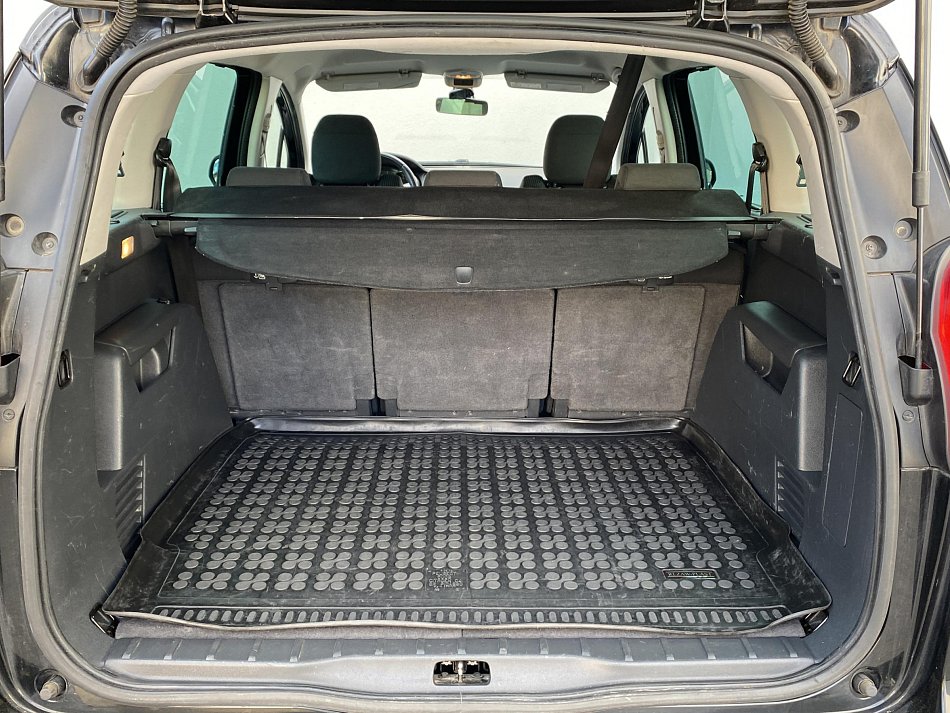 Peugeot 5008 1.6HDi 