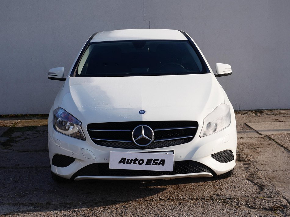 Mercedes-Benz Třída A 1.6i  A180